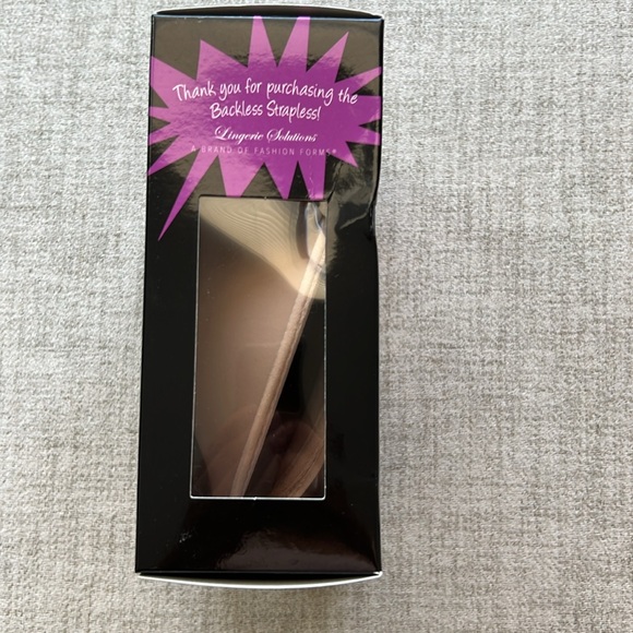 Backless Strapless Bra - Picture 4 of 6